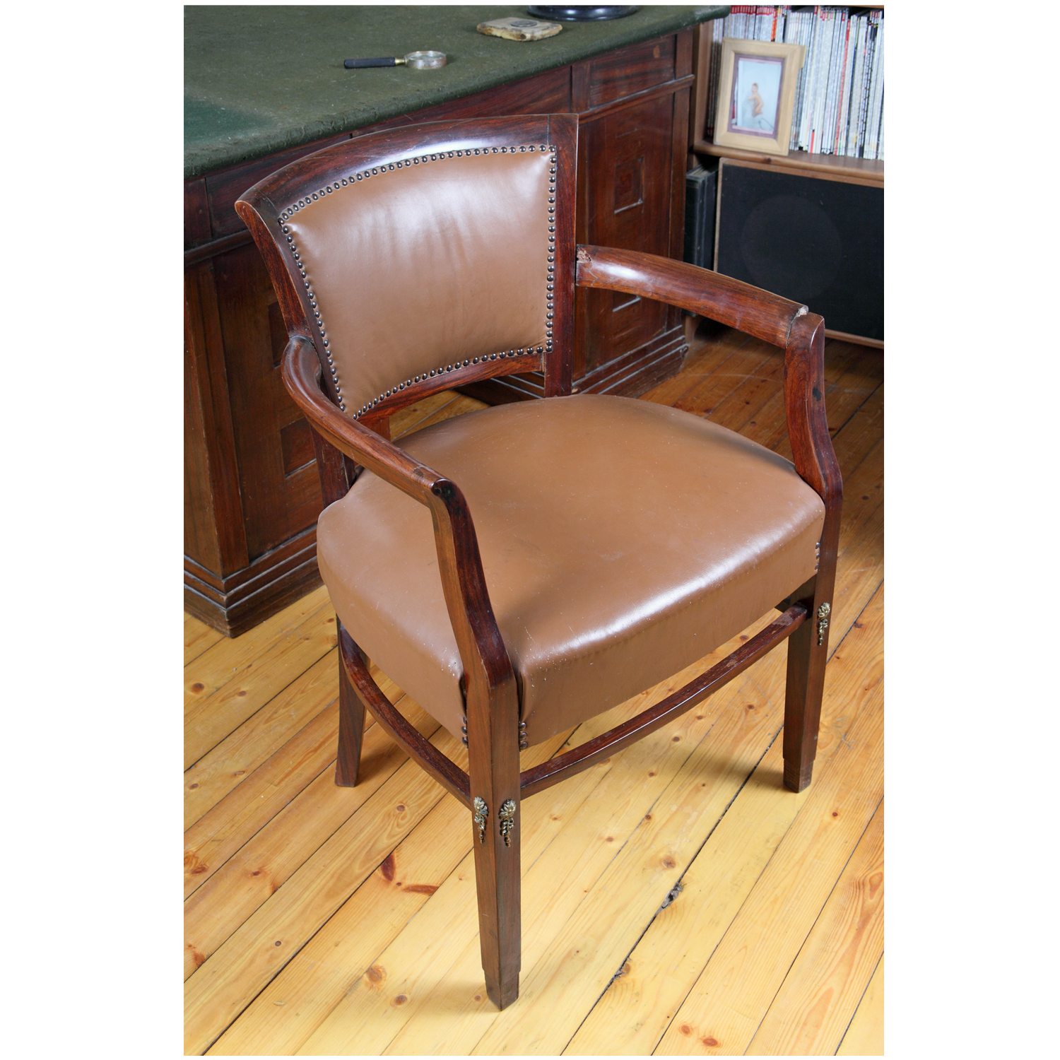 Fekete László karosszéke