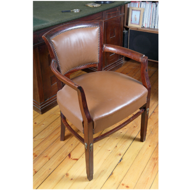 Fekete László karosszéke